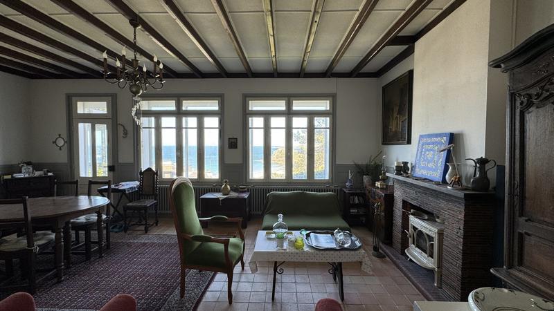 Maison traditionnelle - 120 m² - 6 pièces