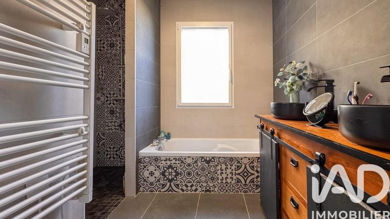 Maison - 87 m² - 4 pièces