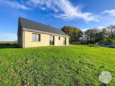 Maison - 92 m² - 5 pièces