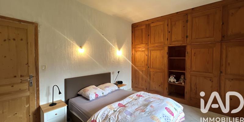 Maison - 230 m² - 7 pièces