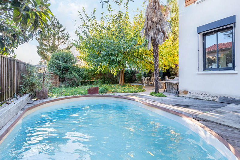 Maison - 343 m² - 7 pièces