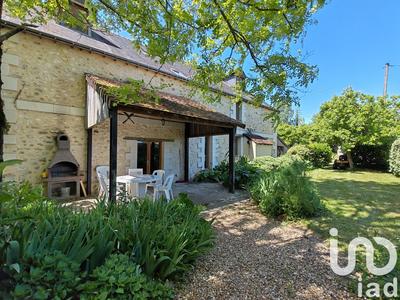 Maison - 635 m² - 35 pièces