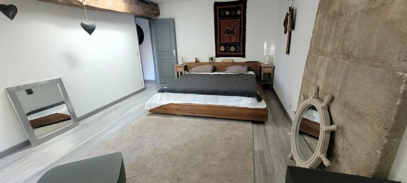 Maison - 258 m² - 4 pièces