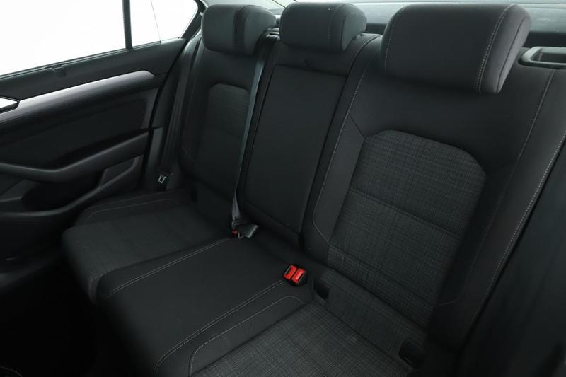 Volkswagen Passat 2.0 Tdi Scr Business Dsg7 150 ch