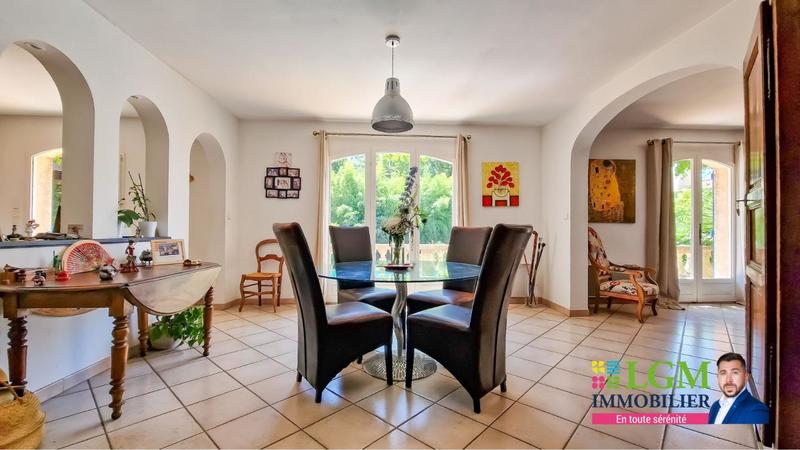 Villa - 155 m² - 5 pièces