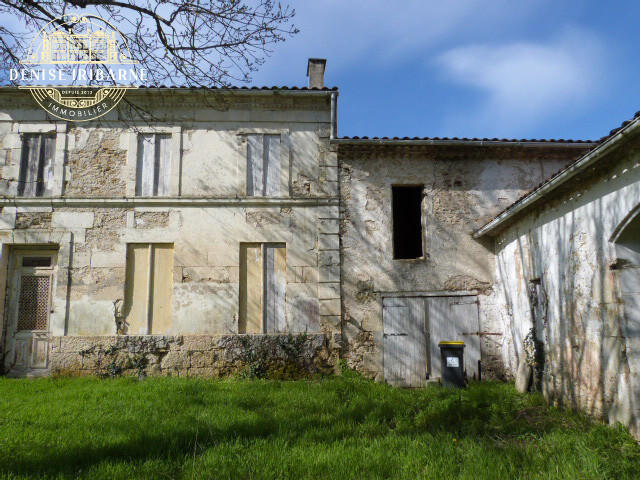 Corps de ferme - 282 m² - 12 pièces