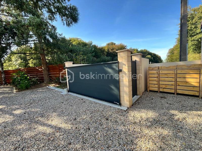 Maison - 104 m² - 4 pièces