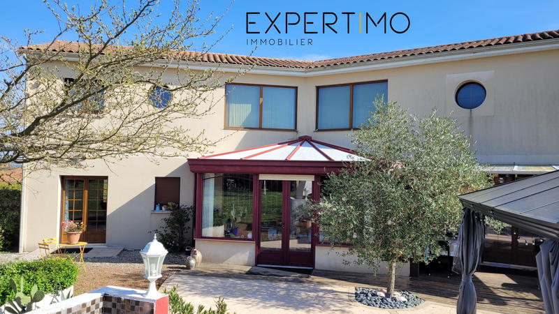 Maison - 190 m² - 7 pièces