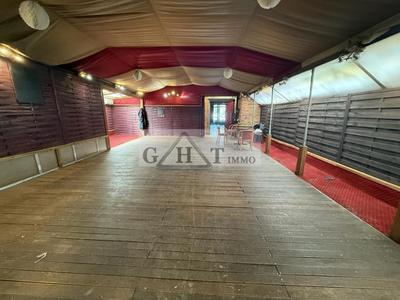 Local commercial - 2 076 m²