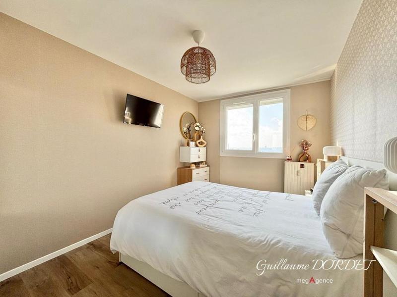 Appartement - 84 m² - 3 pièces