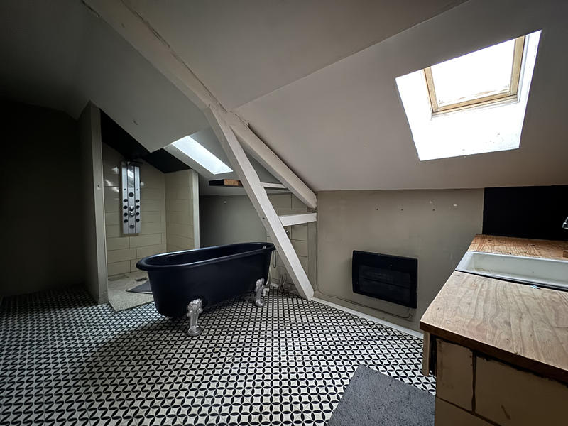 Maison - 477 m² - 15 pièces