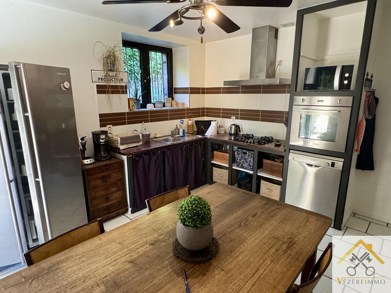 Maison - 191 m² - 6 pièces