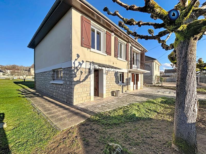 Maison ancienne - 111 m² - 4 pièces