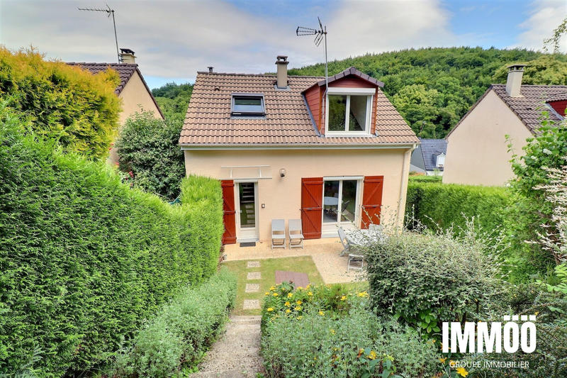 Maison - 93 m² - 4 pièces