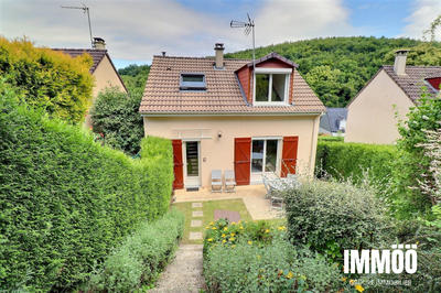 Maison - 93 m² - 4 pièces
