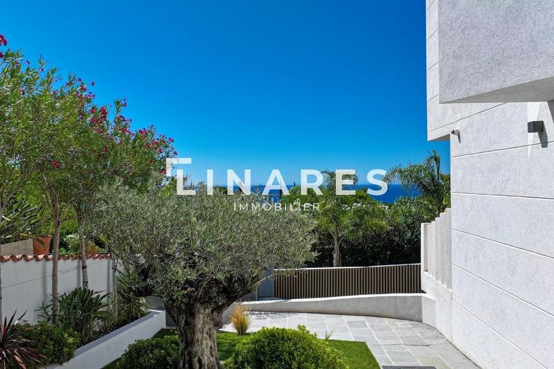 Villa - 250 m² - 6 pièces