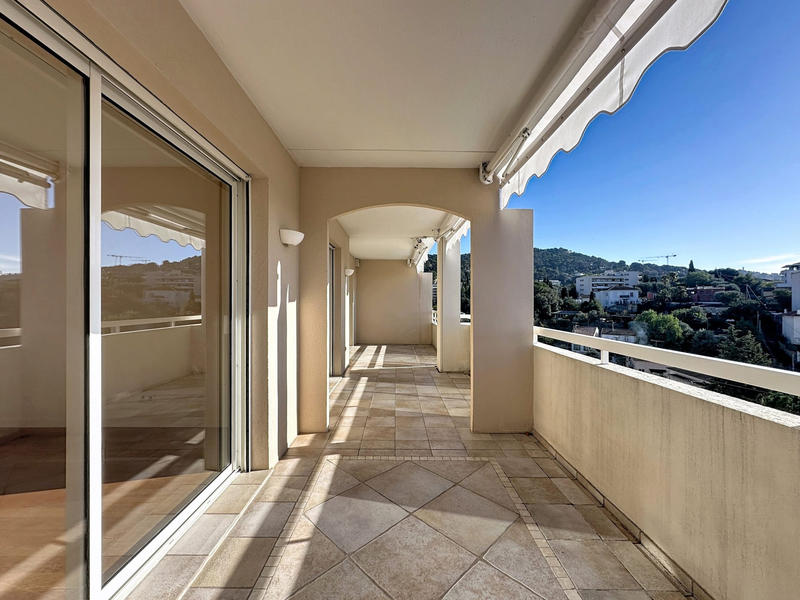 Appartement - 95 m² - 4 pièces