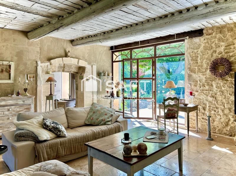 Maison - 400 m² - 8 pièces