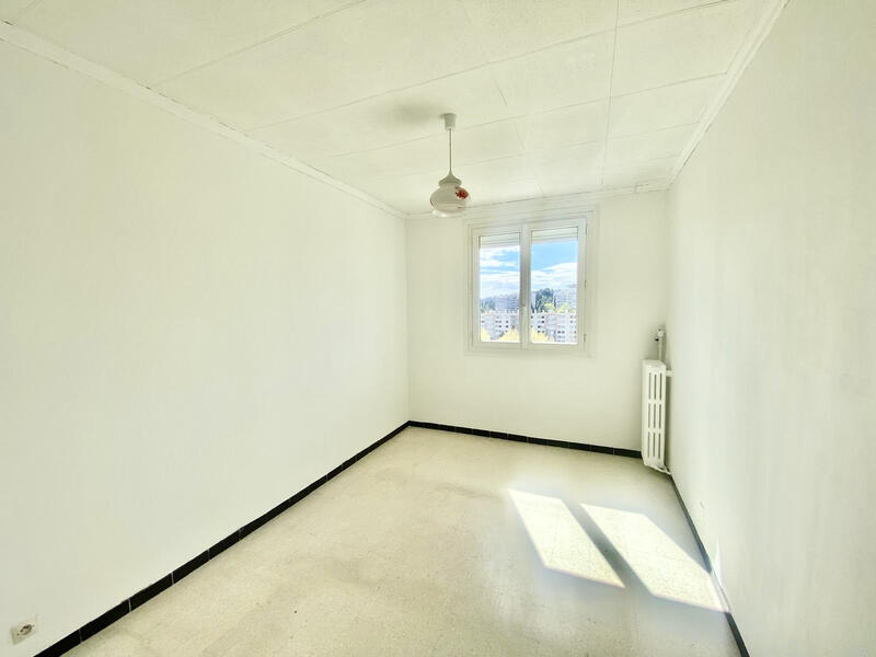 Appartement - 67 m² - 4 pièces