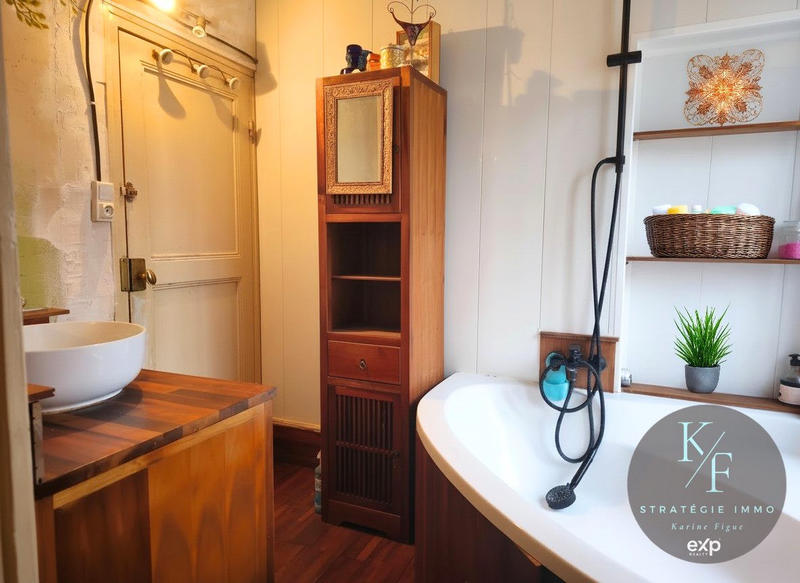 Maison ancienne - 170 m² - 8 pièces