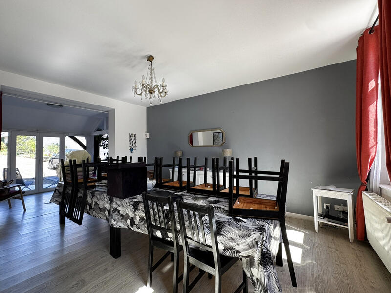 Maison - 129 m² - 7 pièces