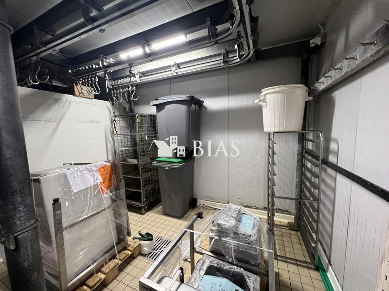 Local commercial - 97 m²