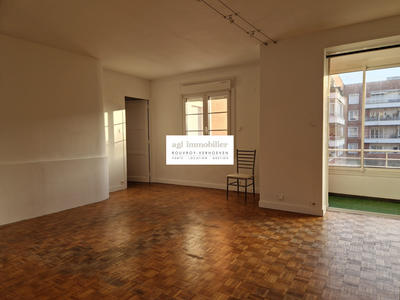 Appartement - 80 m² - 3 pièces