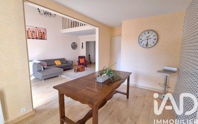 Appartement - 103 m² - 4 pièces