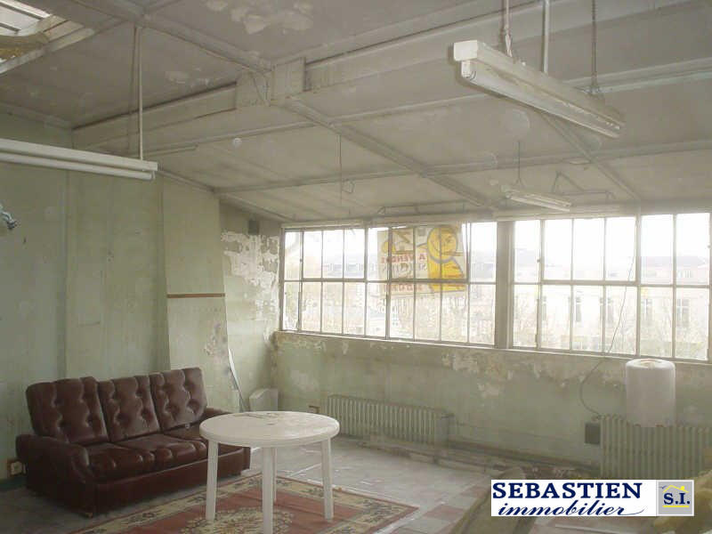 Loft - 100 m² - 5 pièces