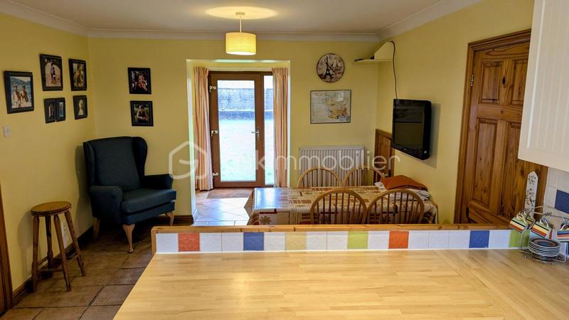 Propriété - 285 m² - 12 pièces