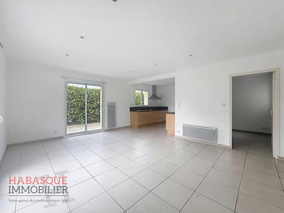 Maison - 76 m² - 4 pièces