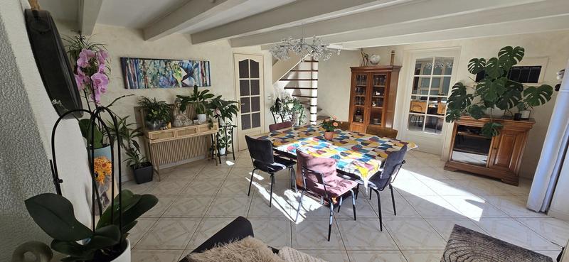 Maison en pierre - 195 m² - 9 pièces