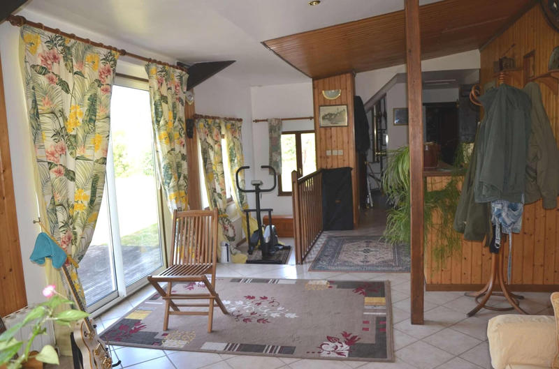 Maison - 295 m² - 12 pièces