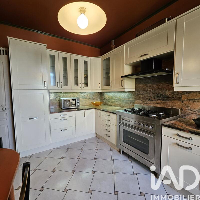 Maison de ville - 184 m² - 8 pièces