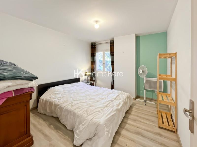 Maison - 327 m² - 7 pièces