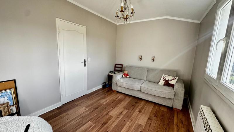 Maison - 186 m² - 6 pièces