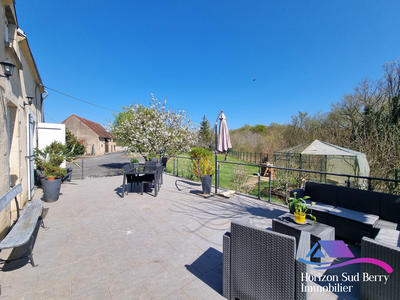 Maison - 234 m² - 8 pièces