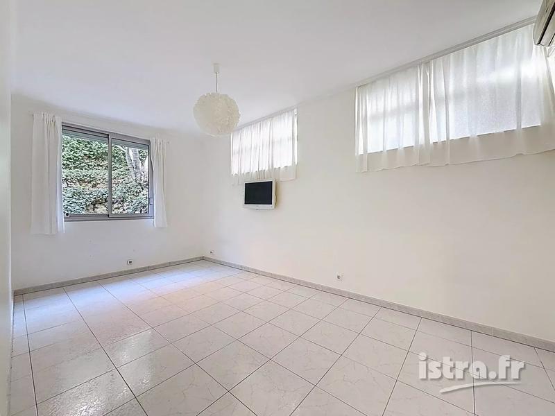 Appartement - 76 m² - 3 pièces