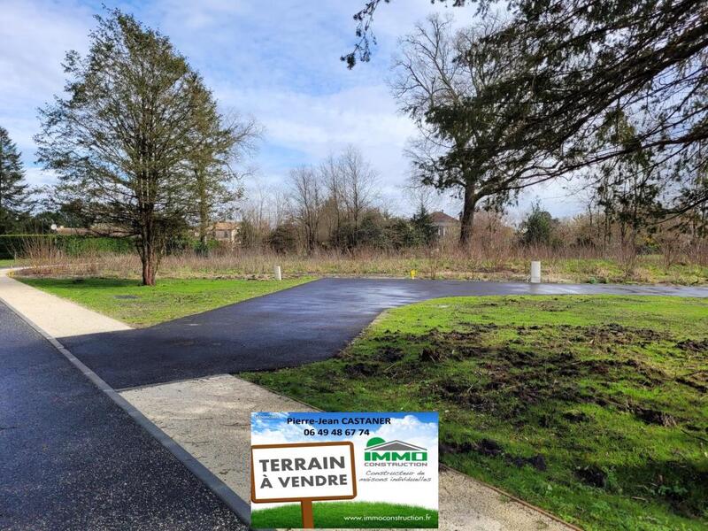 Terrain constructible - 800 m²