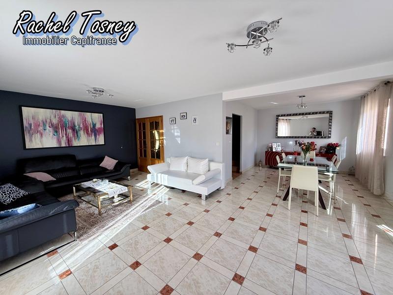 Maison - 137 m² - 7 pièces