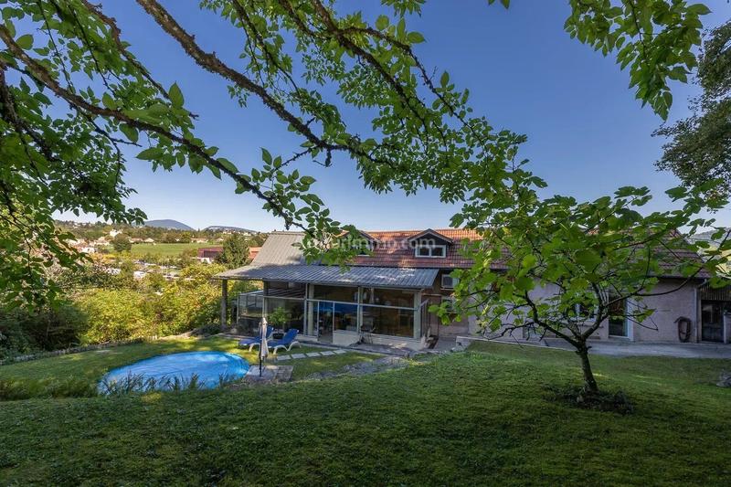 Maison - 102 m² - 4 pièces