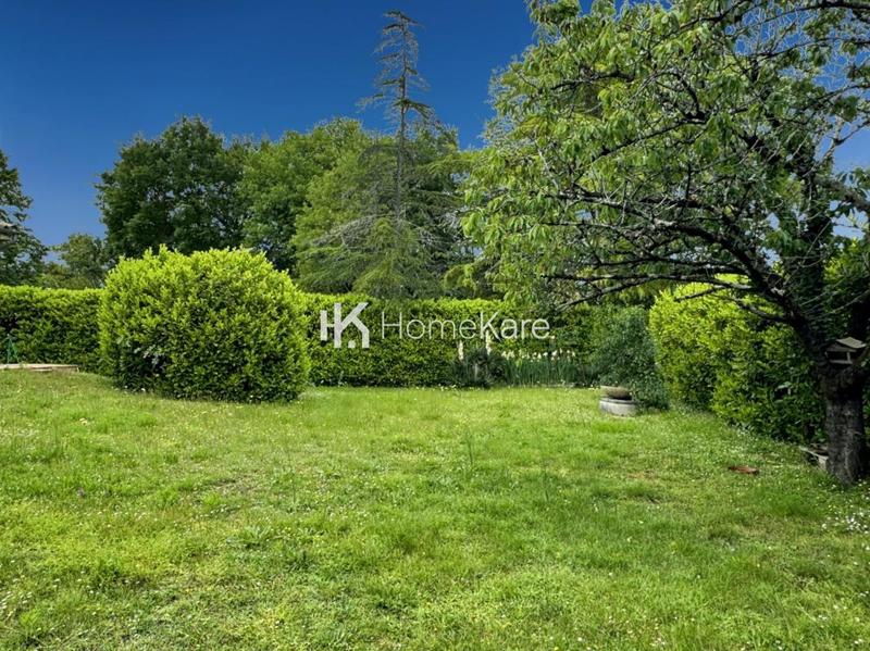 Maison - 180 m² - 6 pièces