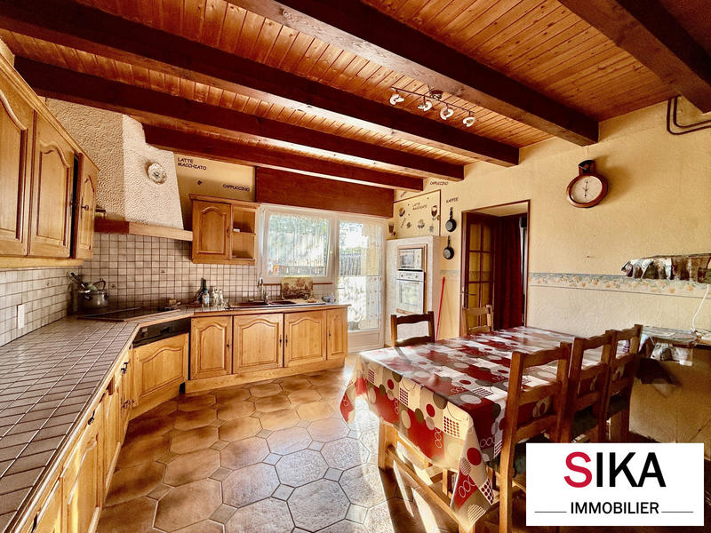 Maison traditionnelle - 154 m² - 7 pièces