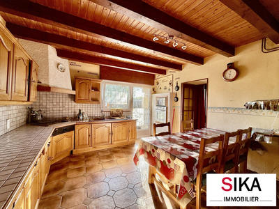 Maison traditionnelle - 154 m² - 7 pièces