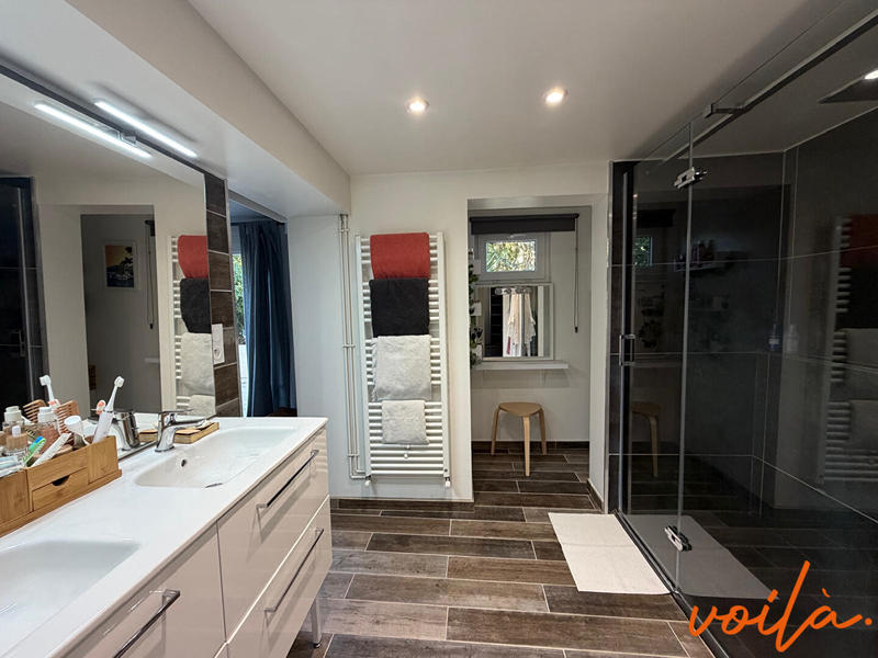 Maison - 170 m² - 7 pièces