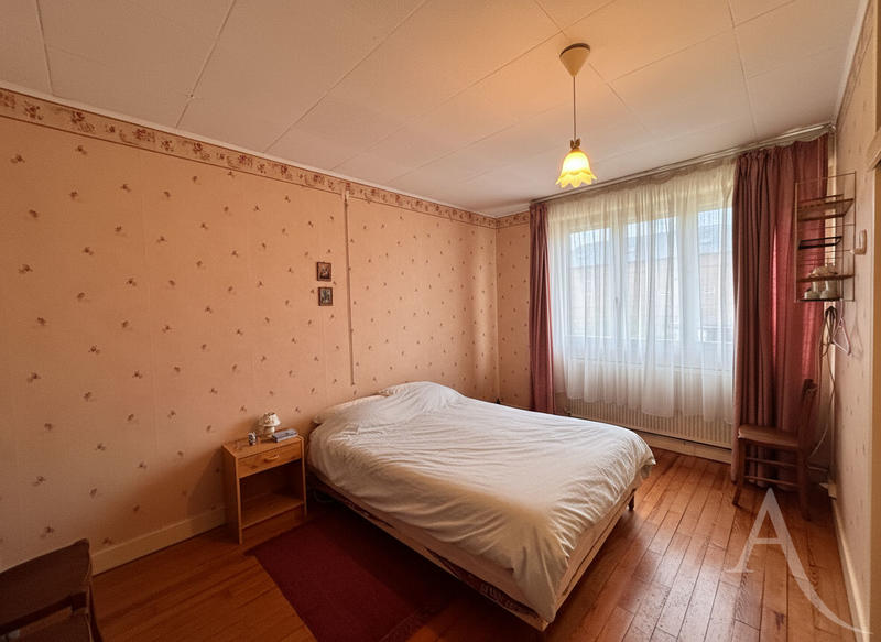 Maison - 100 m² - 6 pièces