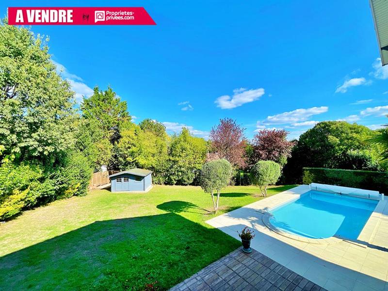 Maison - 186 m² - 7 pièces