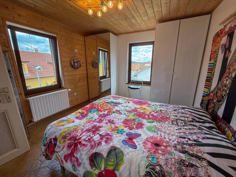 Appartement - 185 m² - 6 pièces