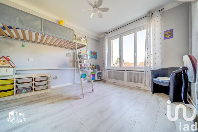 Appartement - 84 m² - 4 pièces