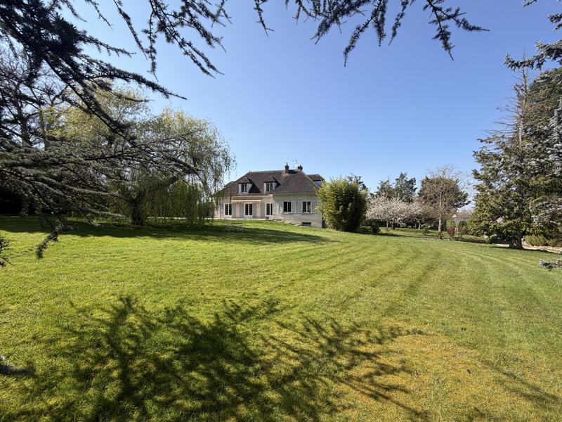 Villa - 263 m² - 7 pièces